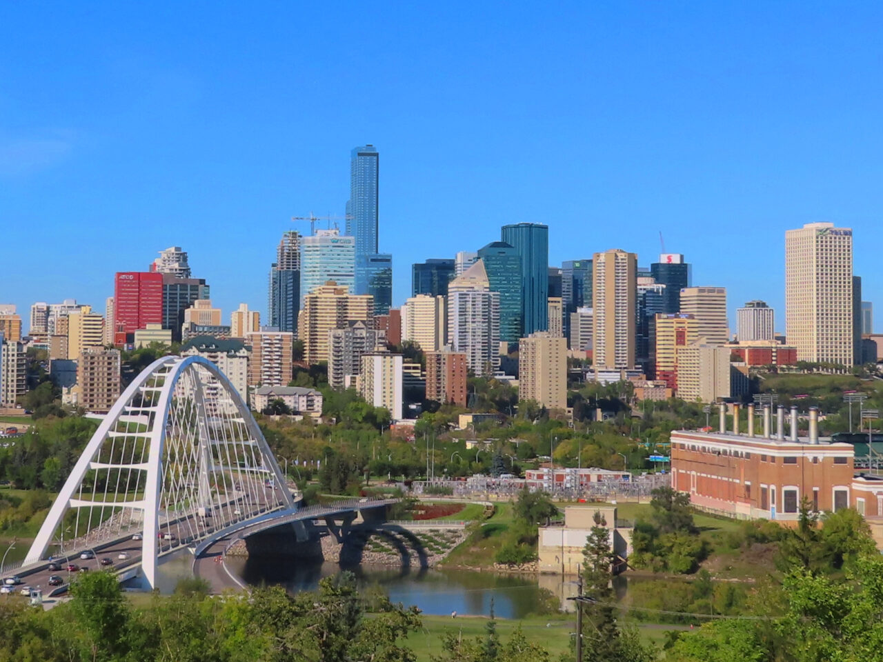 https://www.getmosaic.ca/wp-content/uploads/2021/06/Edmonton-Skyline-1280x960.jpg